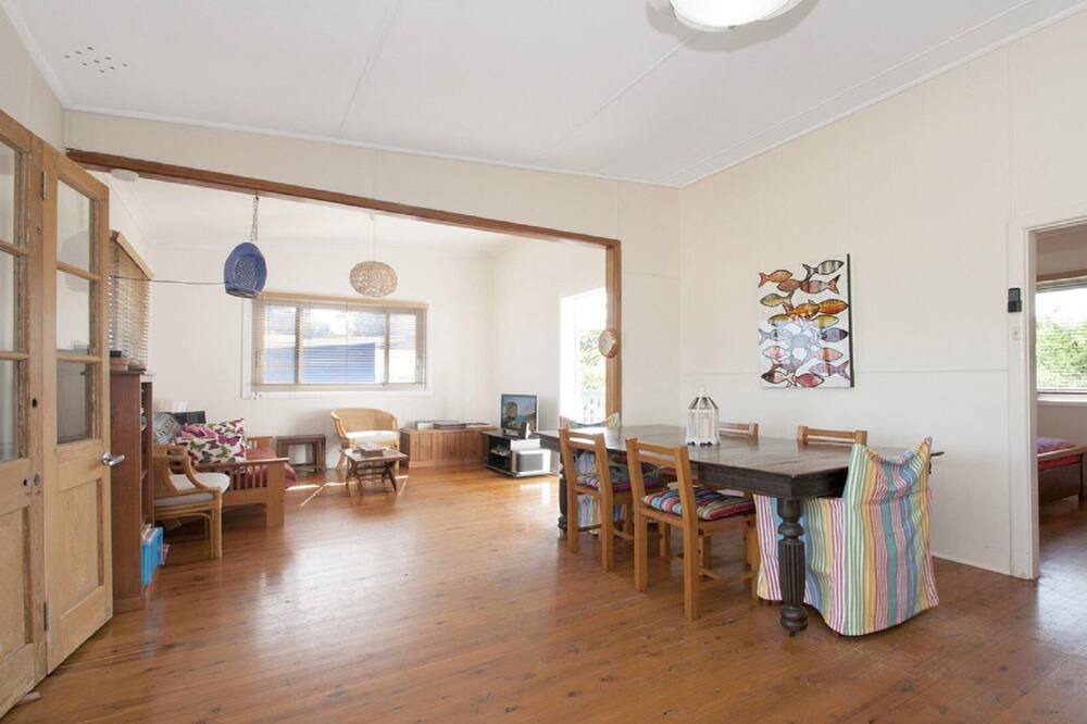 Photo of Livingroom in Currarong