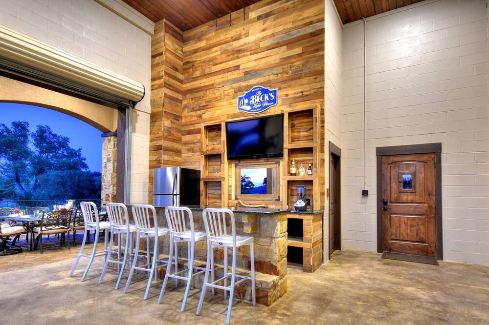 Photo of Outdoor in Highland Lake Estates