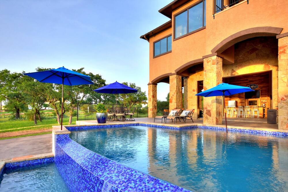 Photo of Outdoor in Highland Lake Estates