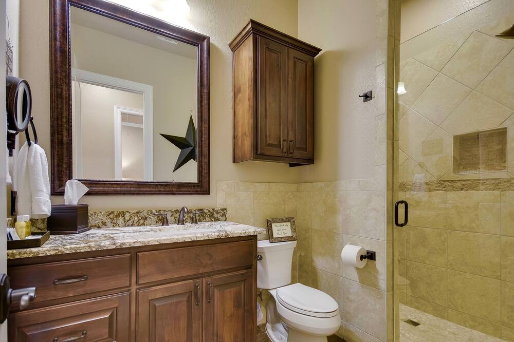Photo of Bathroom in Highland Lake Estates