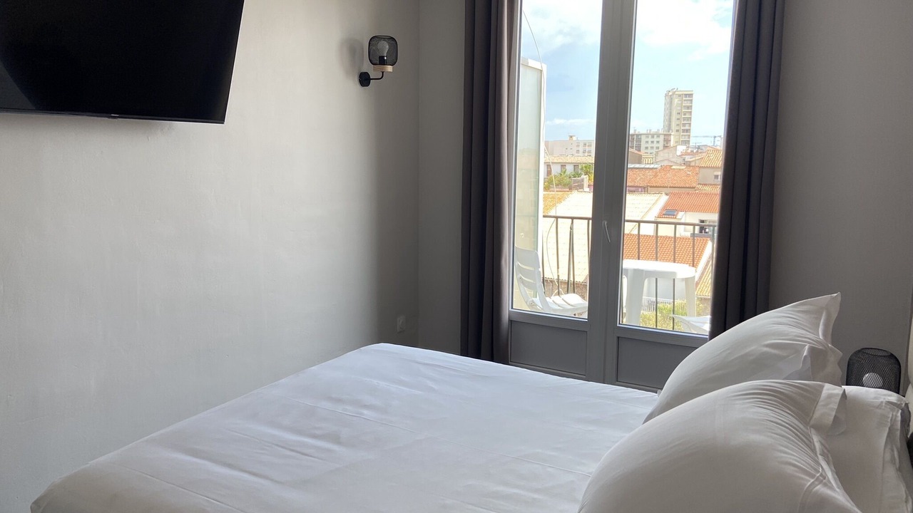 Photo of Bedroom in Sete