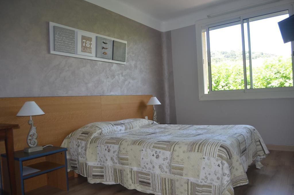 Photo of Bedroom in Sete