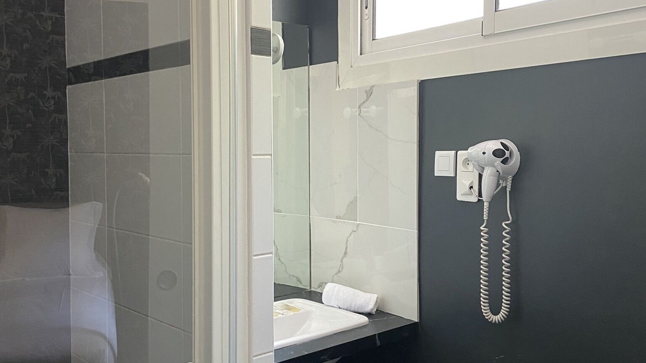 Photo of Bathroom in Sete