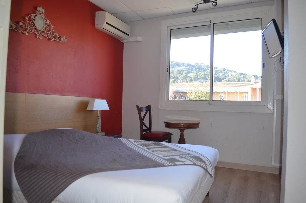 Photo of Bedroom in Sete