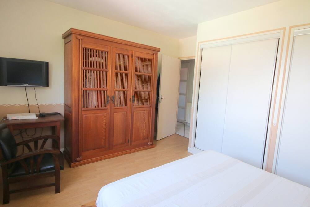 Photo of Bedroom in Saint-Etienne-des-Sorts