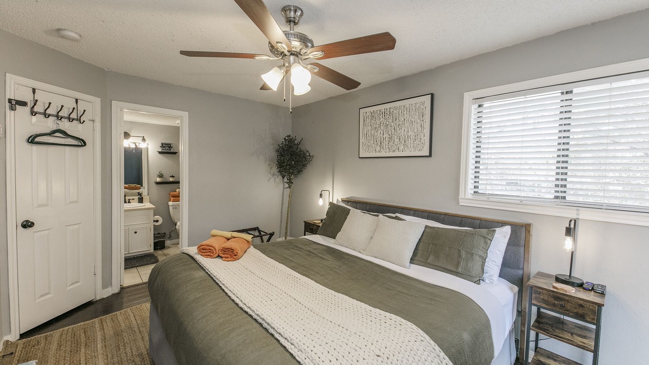 Photo of Bedroom in Judge's Hill