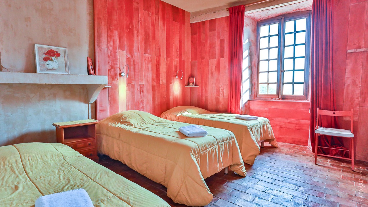 Photo of Bedroom in Simiane-la-Rotonde
