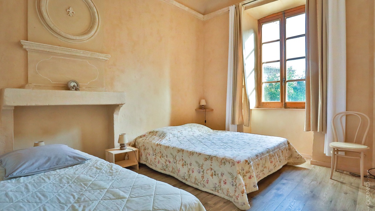 Photo of Bathroom in Simiane-la-Rotonde