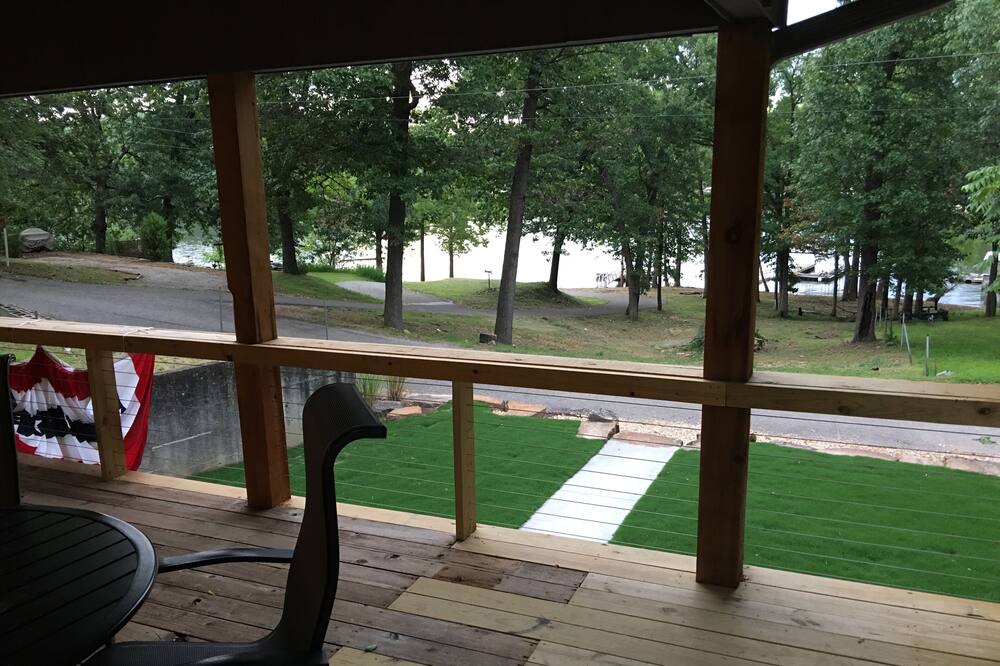 Photo of Outdoor in Grove
