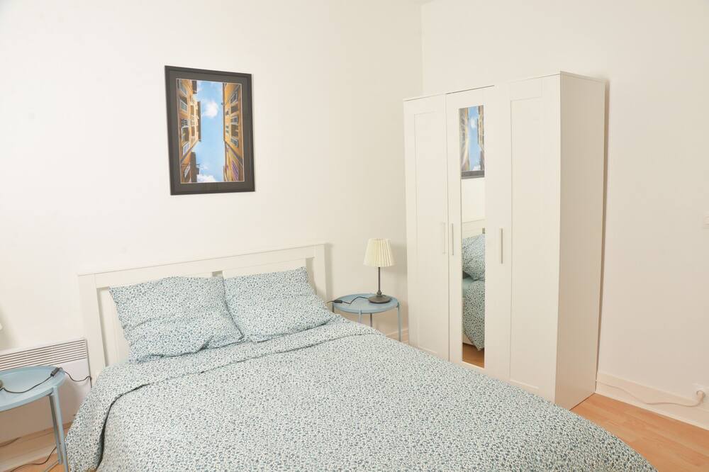 Photo of Bedroom in Cormeilles-en-Parisis