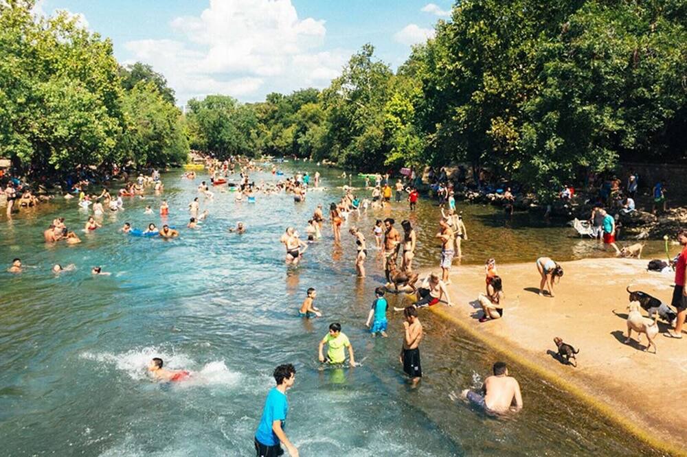 Photo of Outdoor in Chestnut