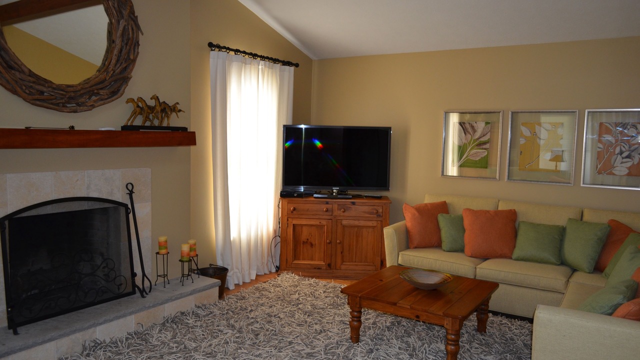 Photo of Livingroom in Town of Varick