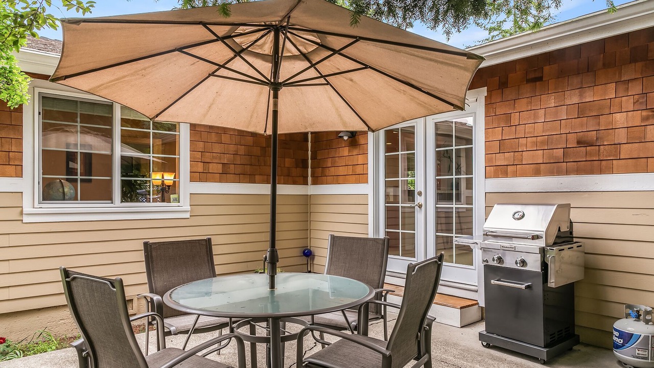 Photo of Outdoor in North Rose Hill