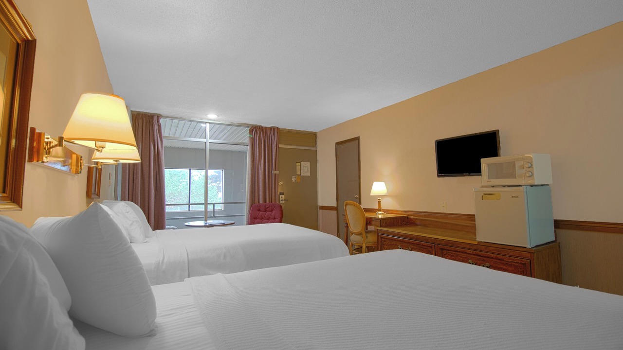 Photo of Bedroom in Liberal