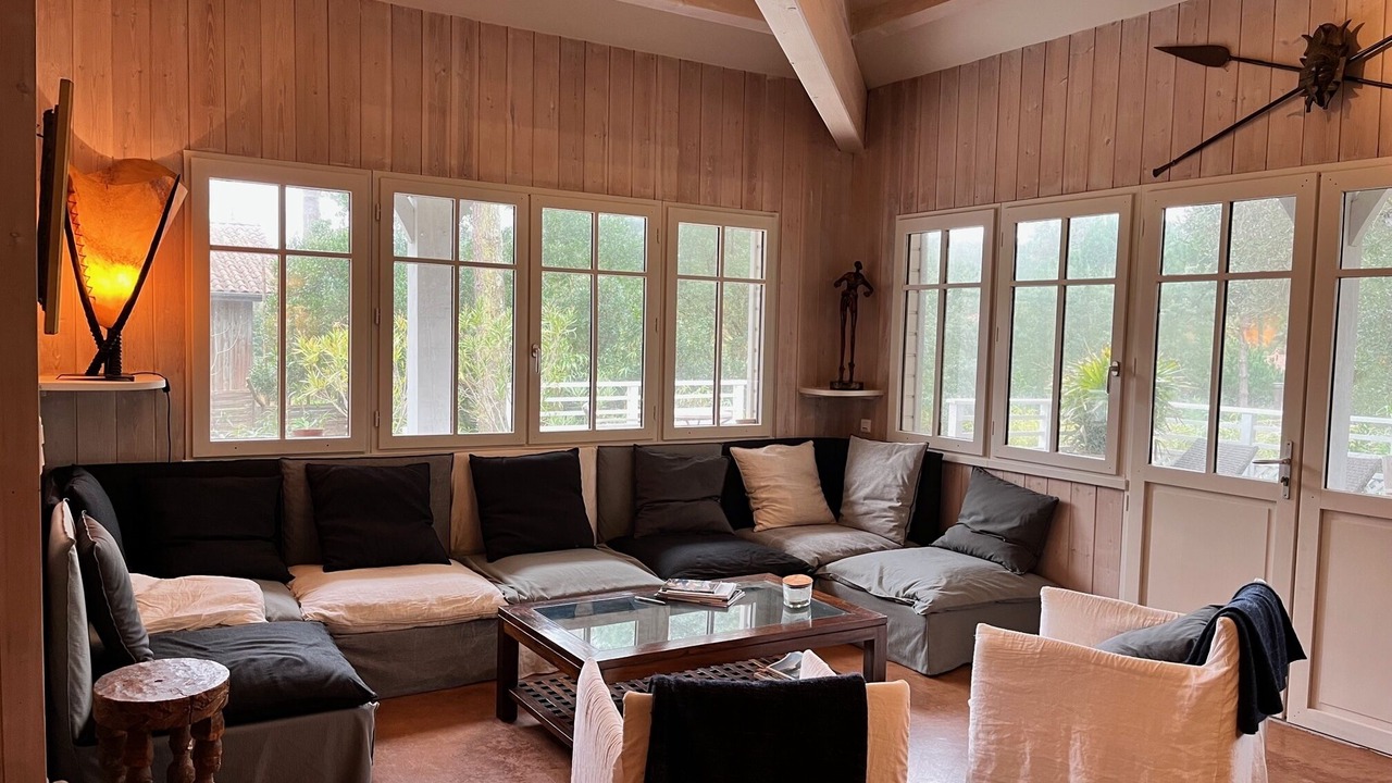 Photo of Livingroom in Le Canon