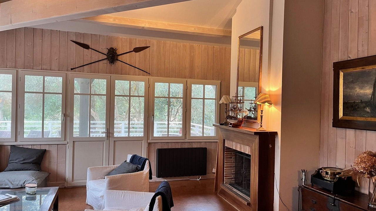 Photo of Livingroom in Le Canon