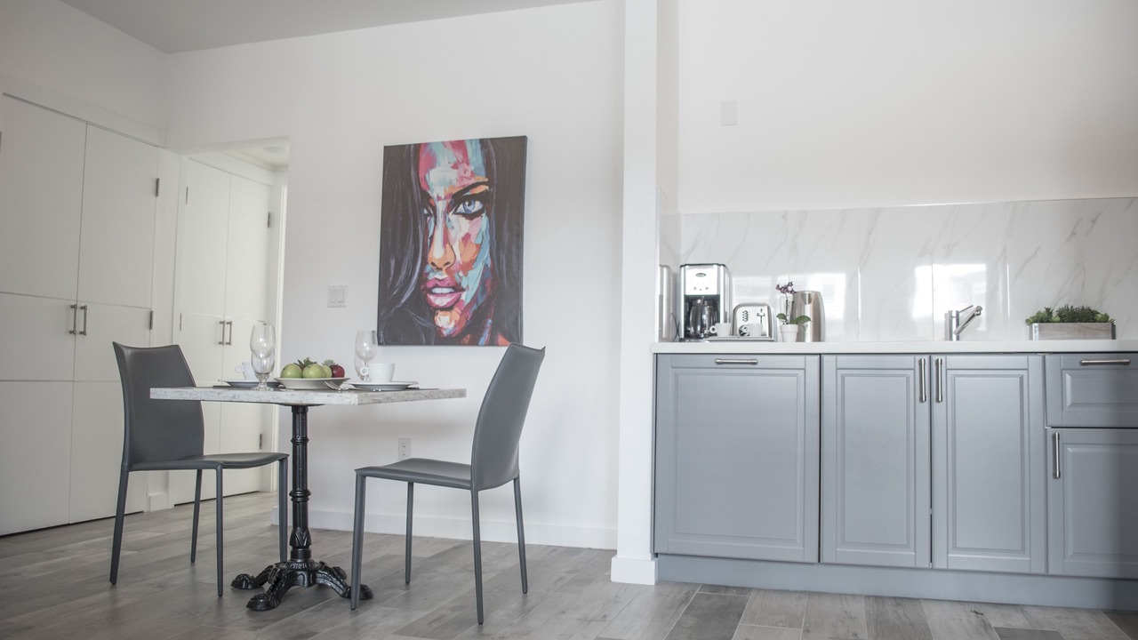 Photo of Livingroom in West Avenue
