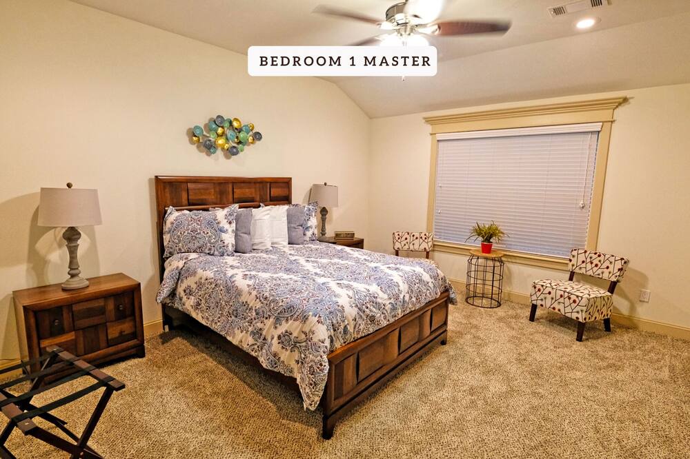 Photo of Bedroom in Atascocita