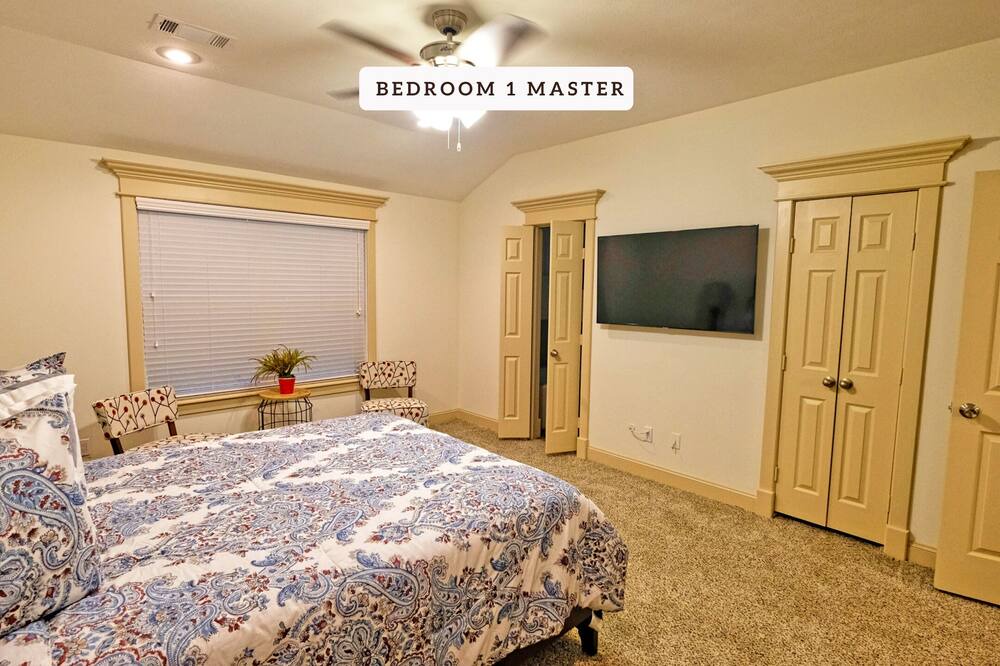 Photo of Bedroom in Atascocita