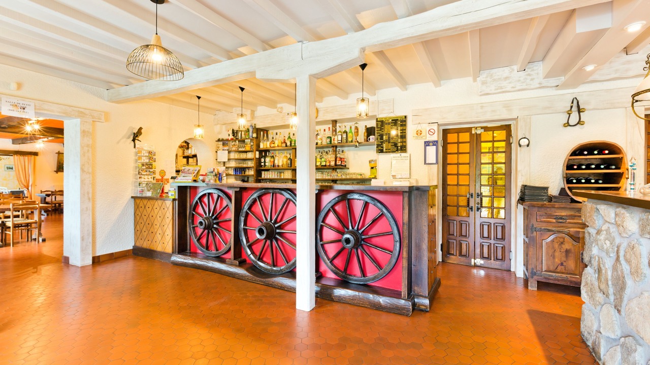 Photo of Others in Miremont