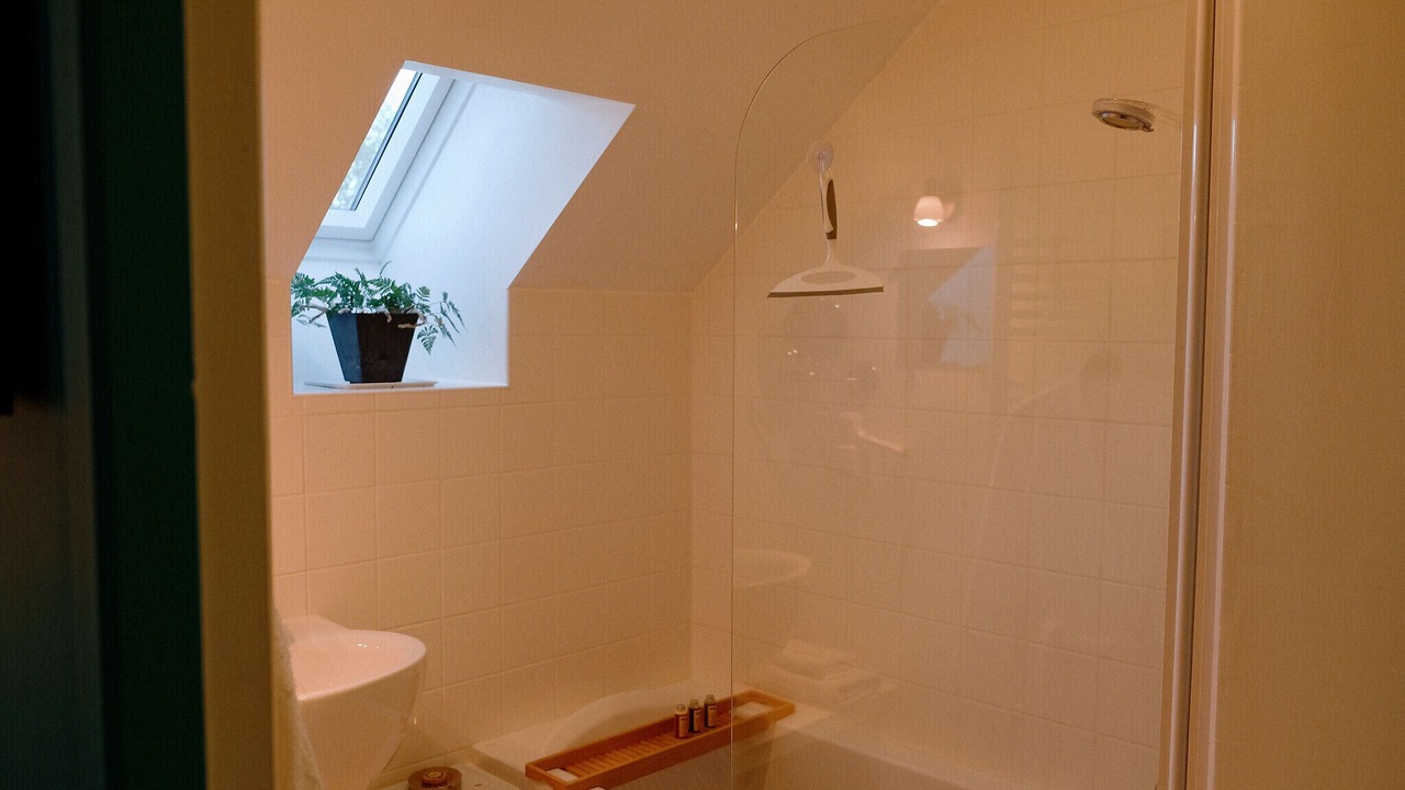 Photo of Bathroom in Parigne