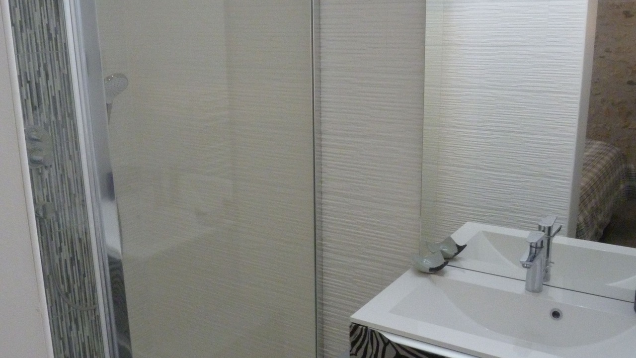 Photo of Bathroom in Tavant