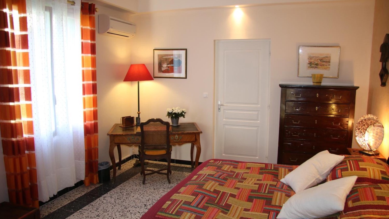 Photo of Bedroom in Combas