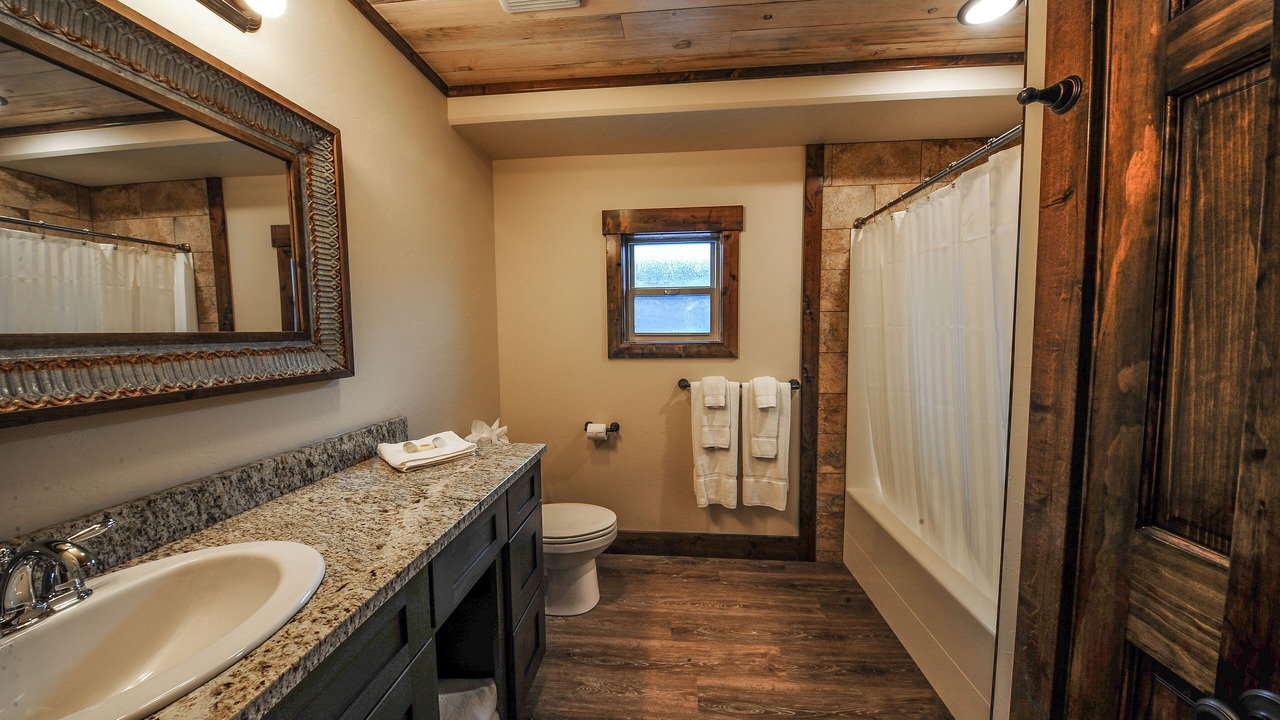 Photo of Others in Victor