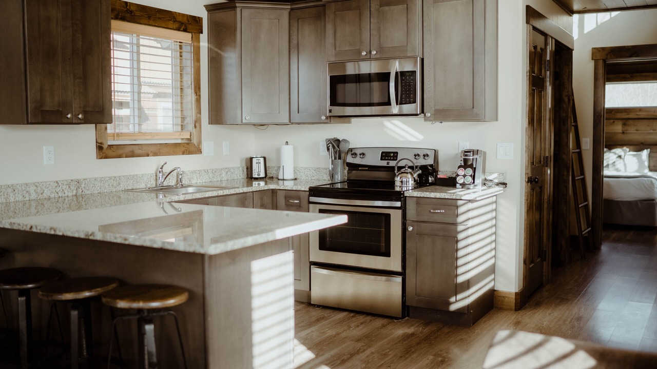 Photo of Others in Victor