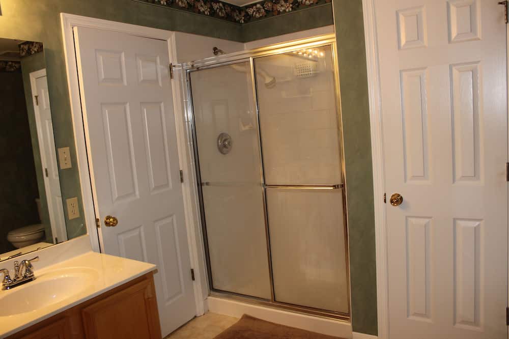 Photo of Bathroom in St. Peters