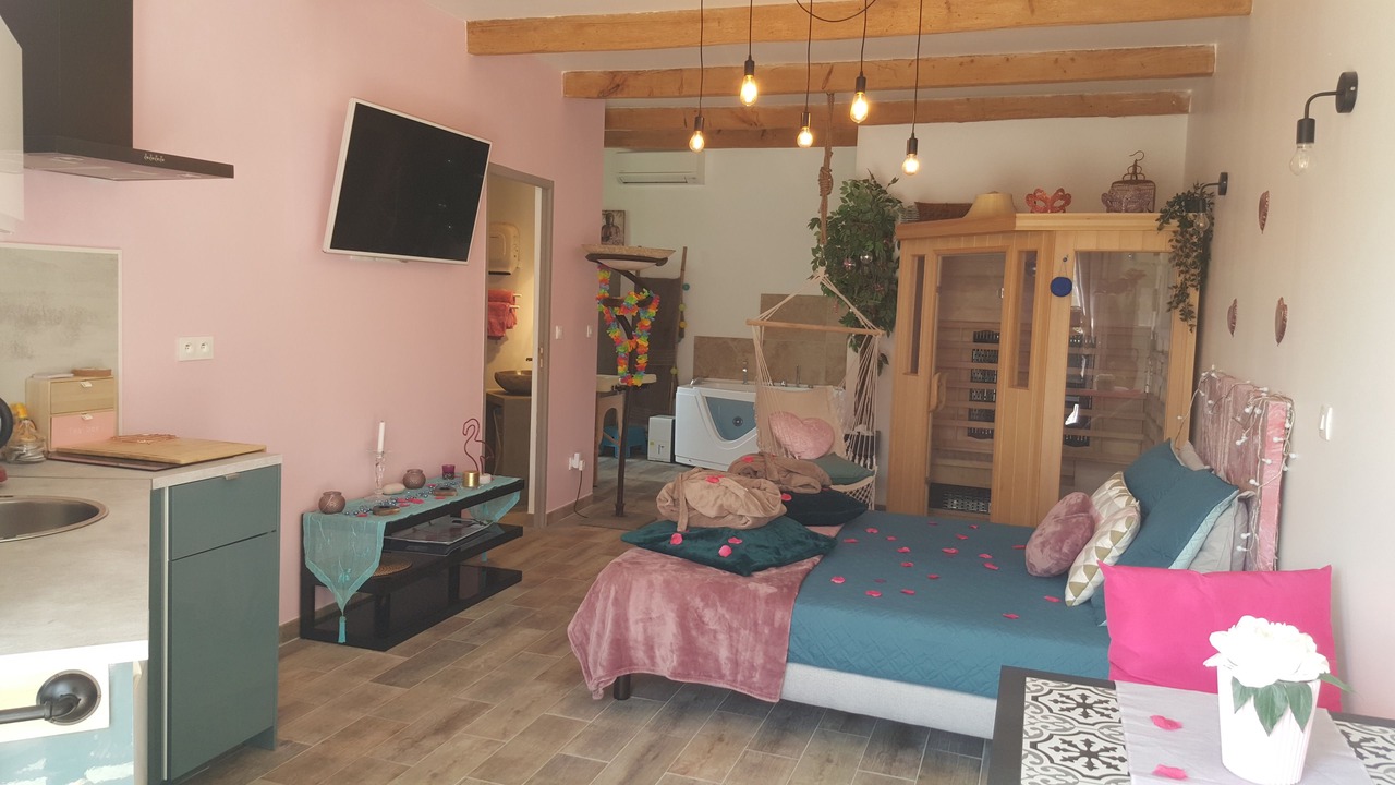 Photo of Others in Senas