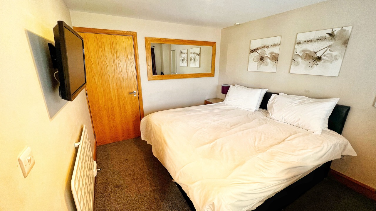 Photo of Bedroom in Moulsoe