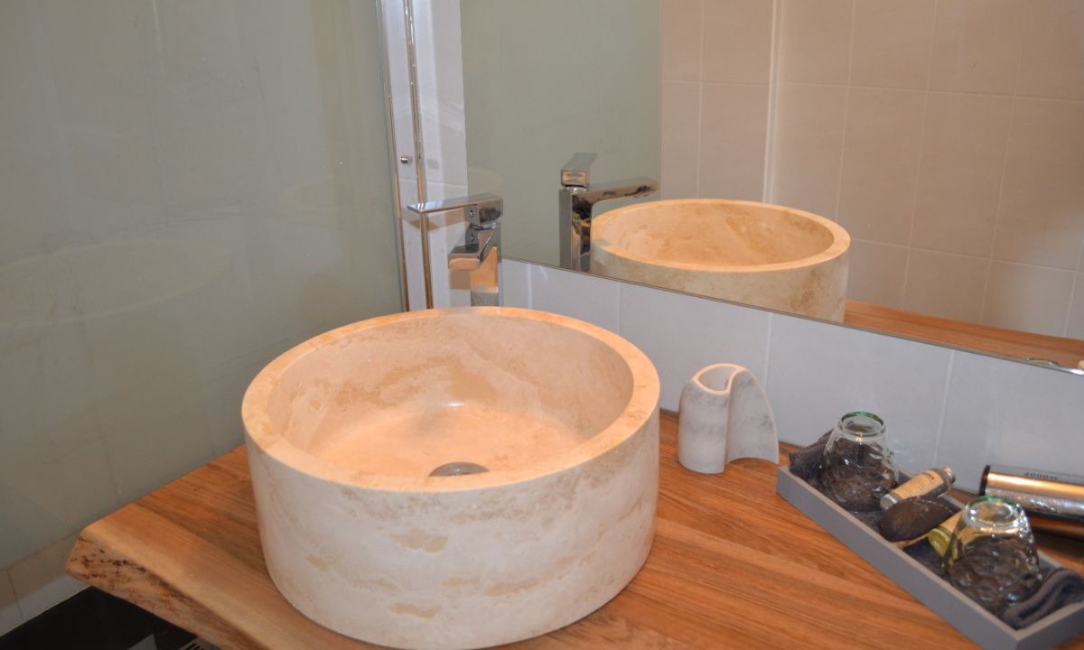 Photo of Bathroom in Courouvre