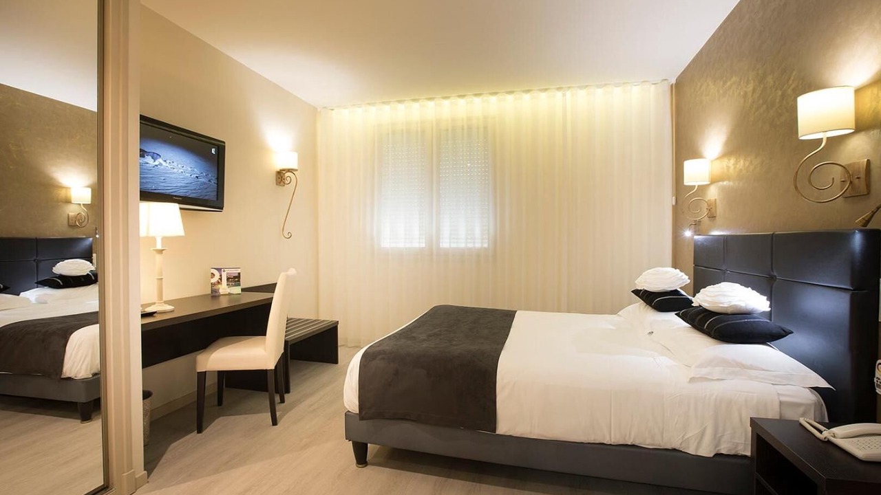 Photo of Bedroom in Villefranche-de-Rouergue