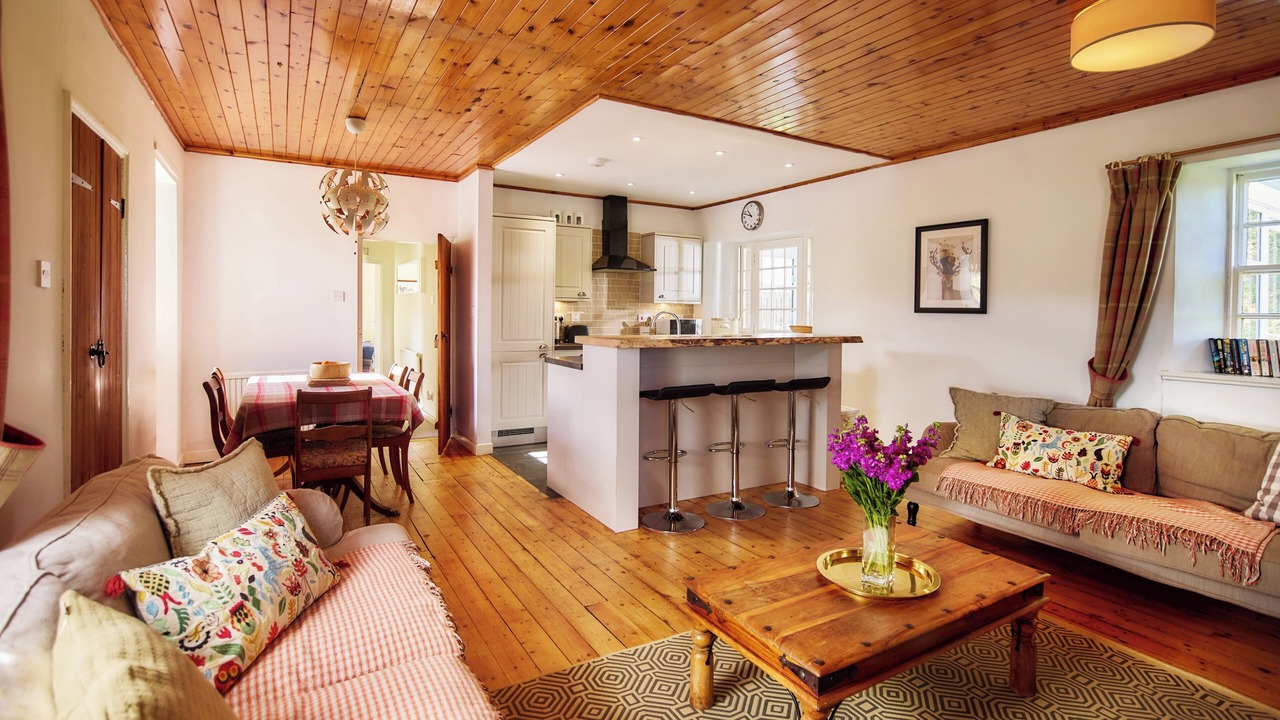 Photo of Livingroom in Gorebridge