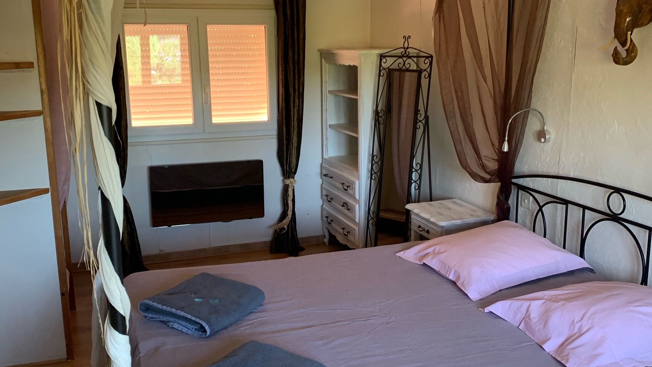 Photo of Bedroom in Cuxac-dʼAude