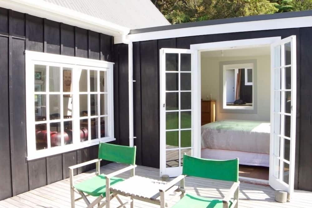 Photo of Others in Te Tii