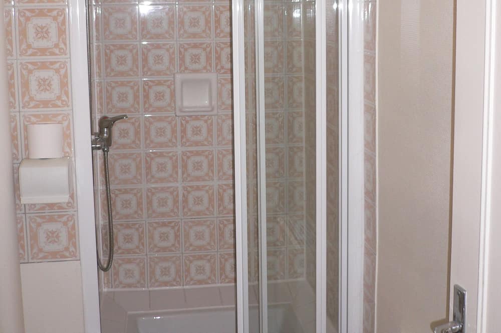 Photo of Bathroom in Bois-Guillaume