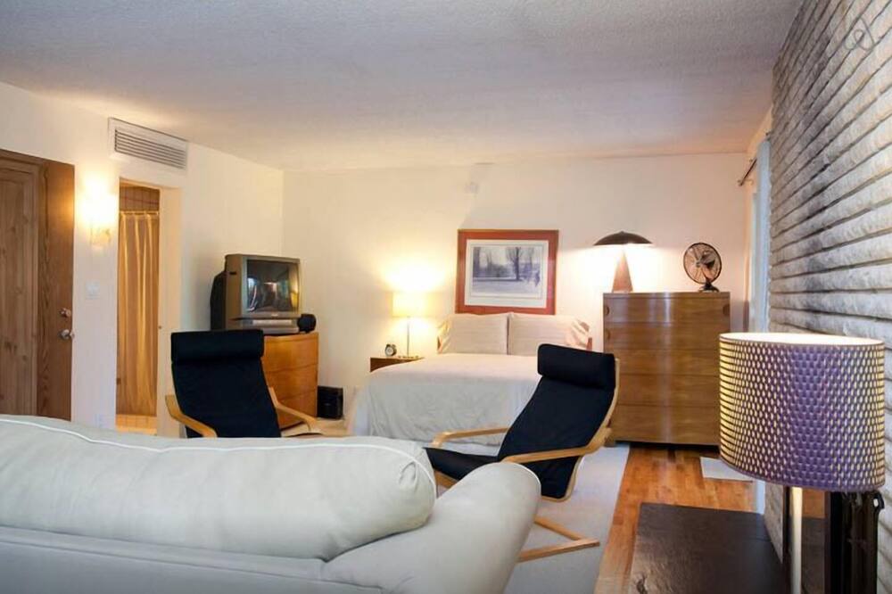 Photo of Bedroom in Silver Lake
