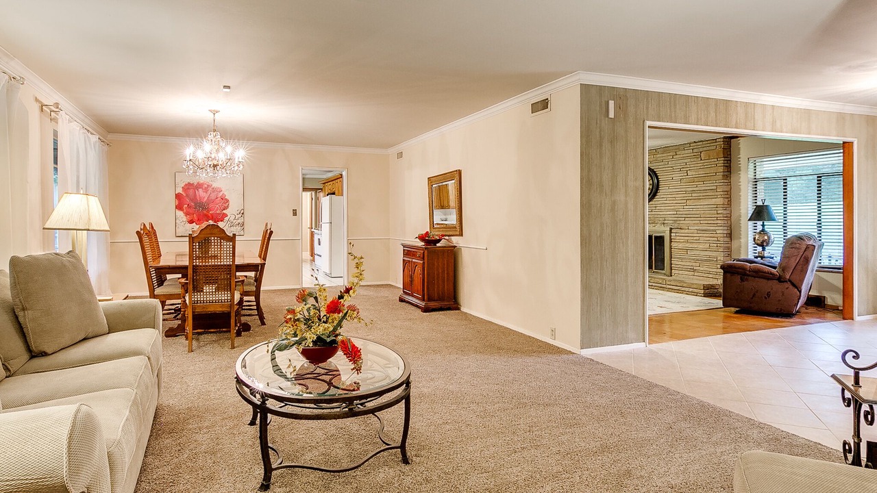 Photo of Livingroom in Central Oklahoma City