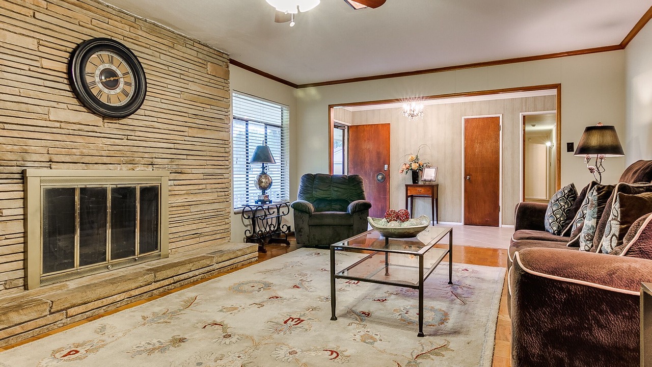 Photo of Livingroom in Central Oklahoma City