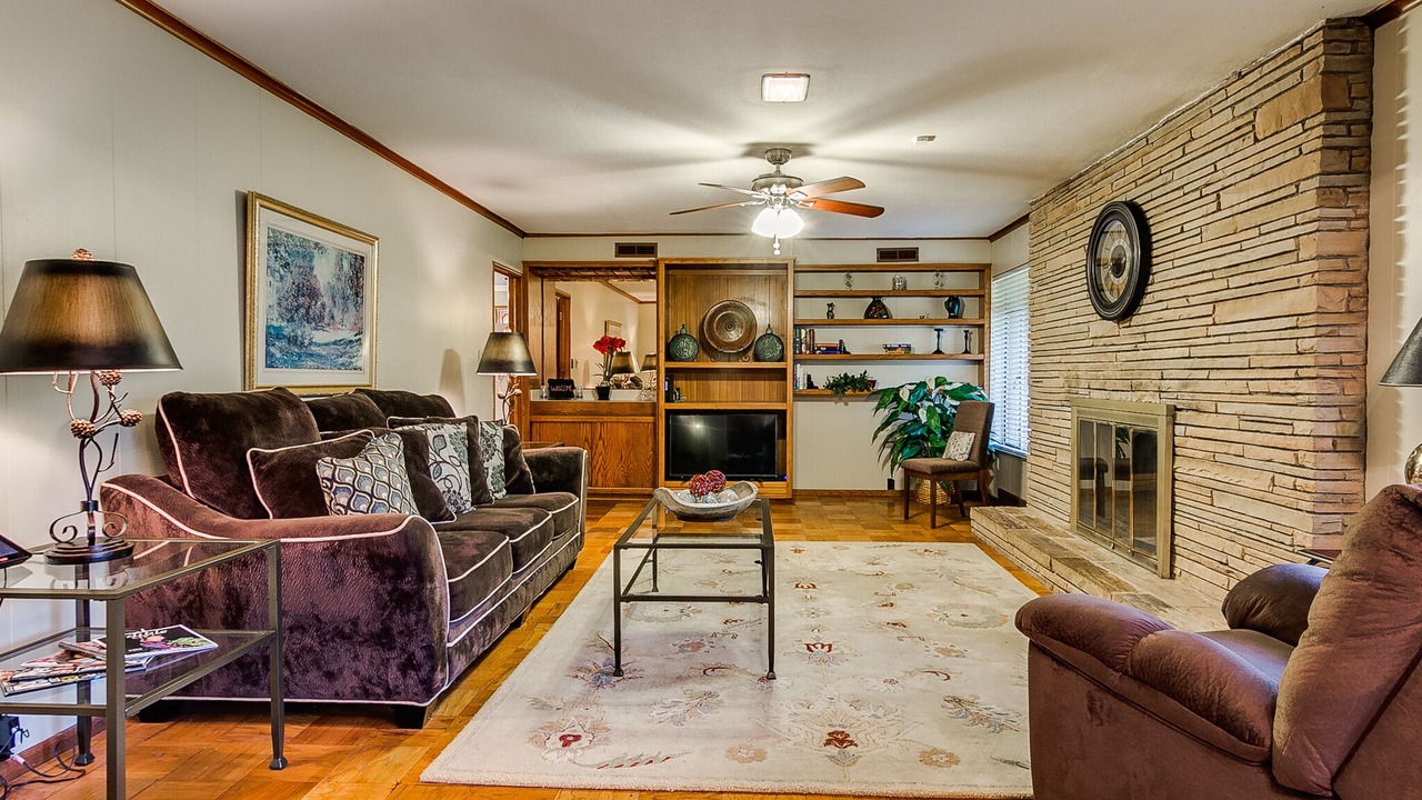 Photo of Livingroom in Central Oklahoma City
