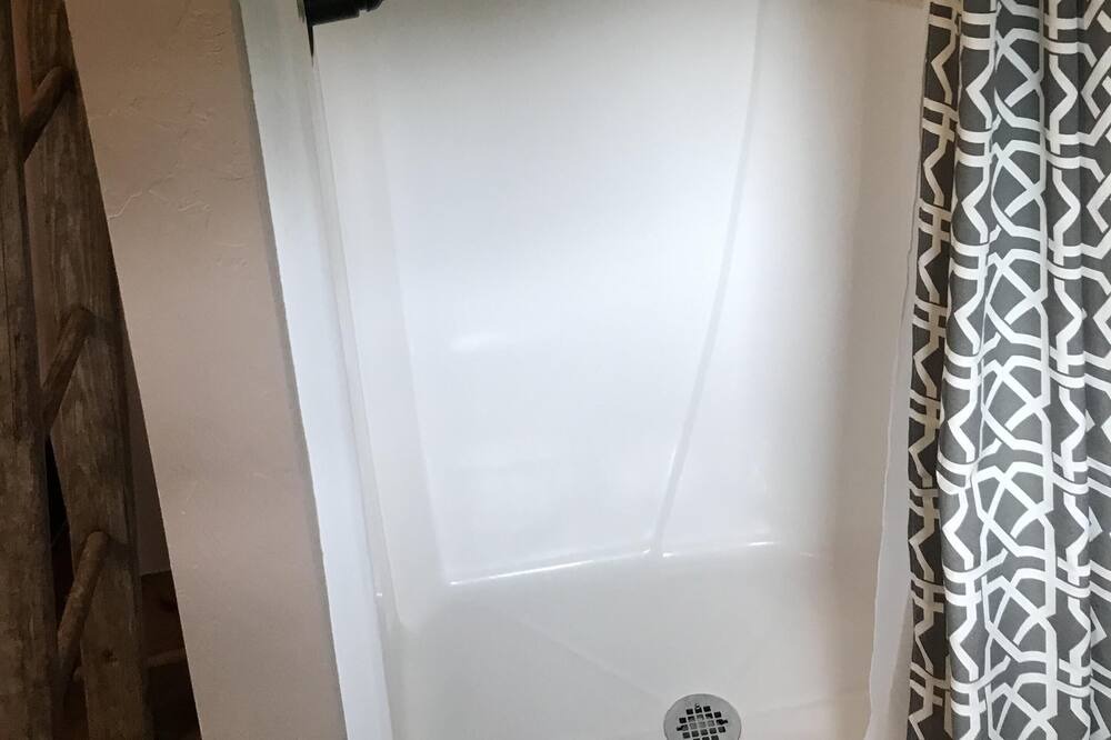 Photo of Bathroom in Checotah