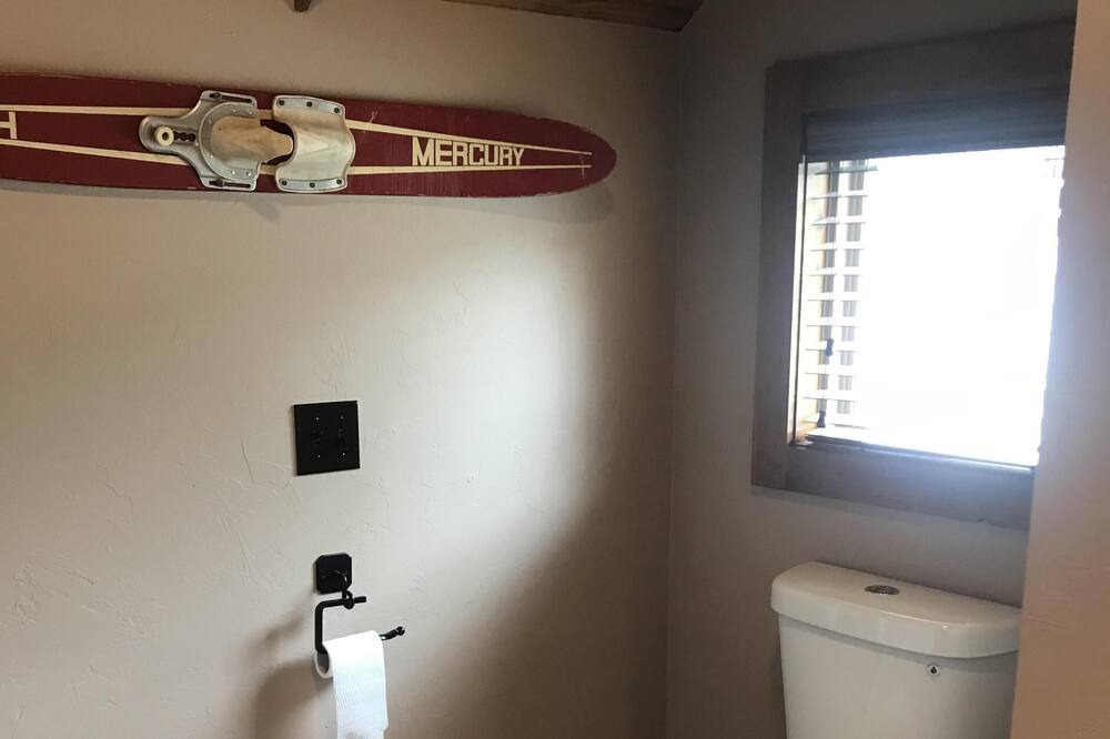 Photo of Bathroom in Checotah