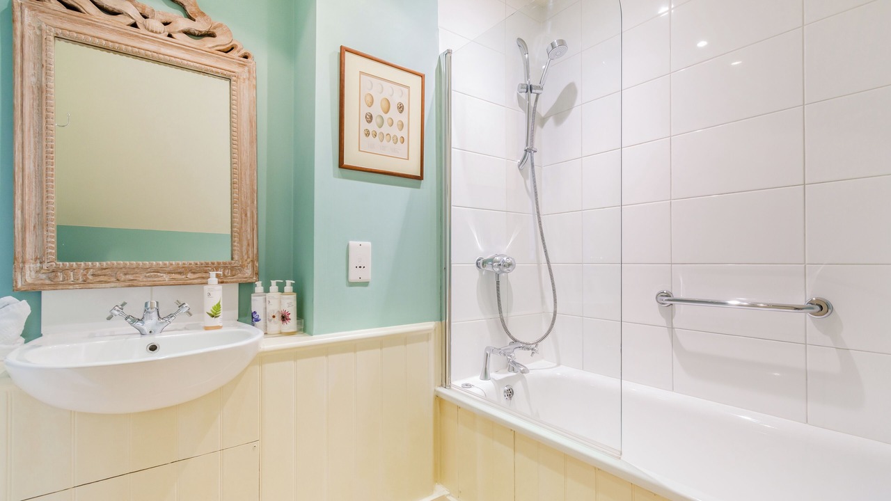 Photo of Bathroom in East Dean and Friston