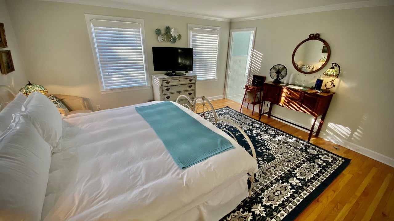 Photo of Bedroom in Madison Center