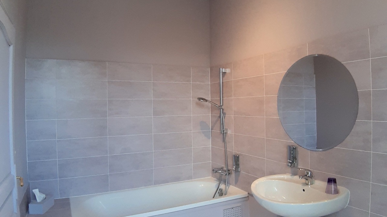 Photo of Bathroom in Montreuil-Bellay