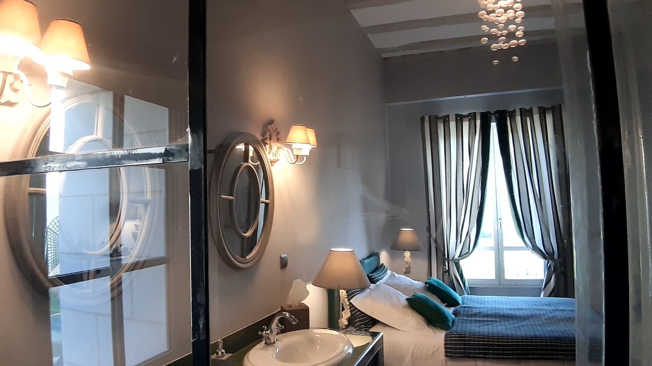 Photo of Bedroom in Montreuil-Bellay