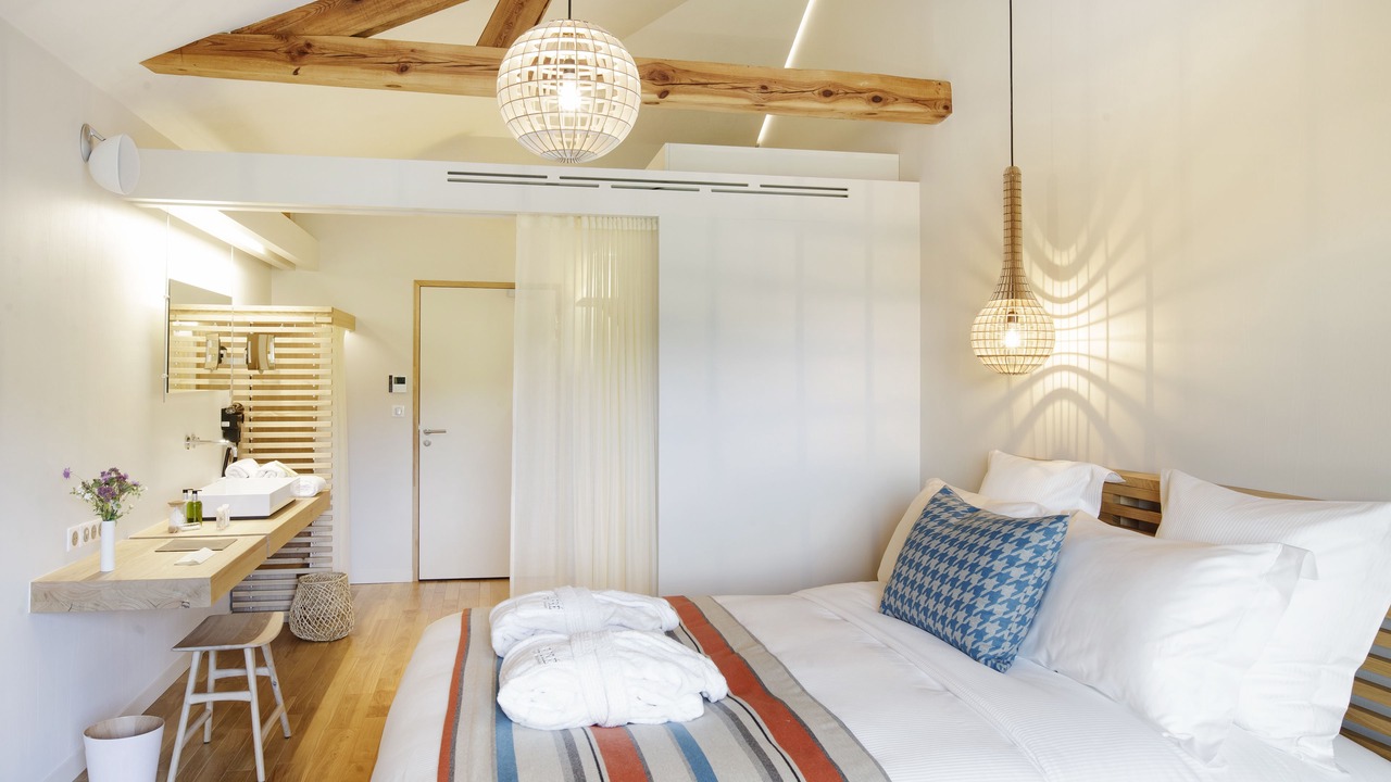 Photo of Bedroom in Montjuzet