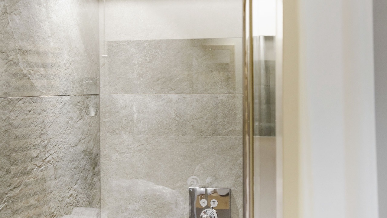 Photo of Bathroom in Montjuzet